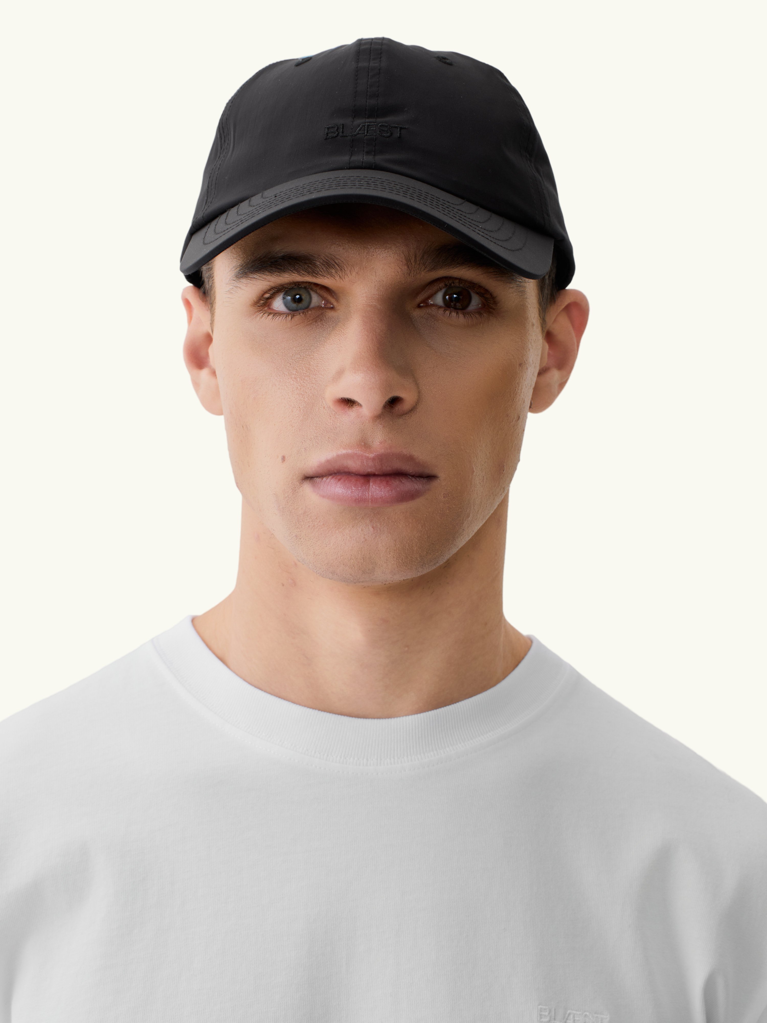 Folven lightweight caps
